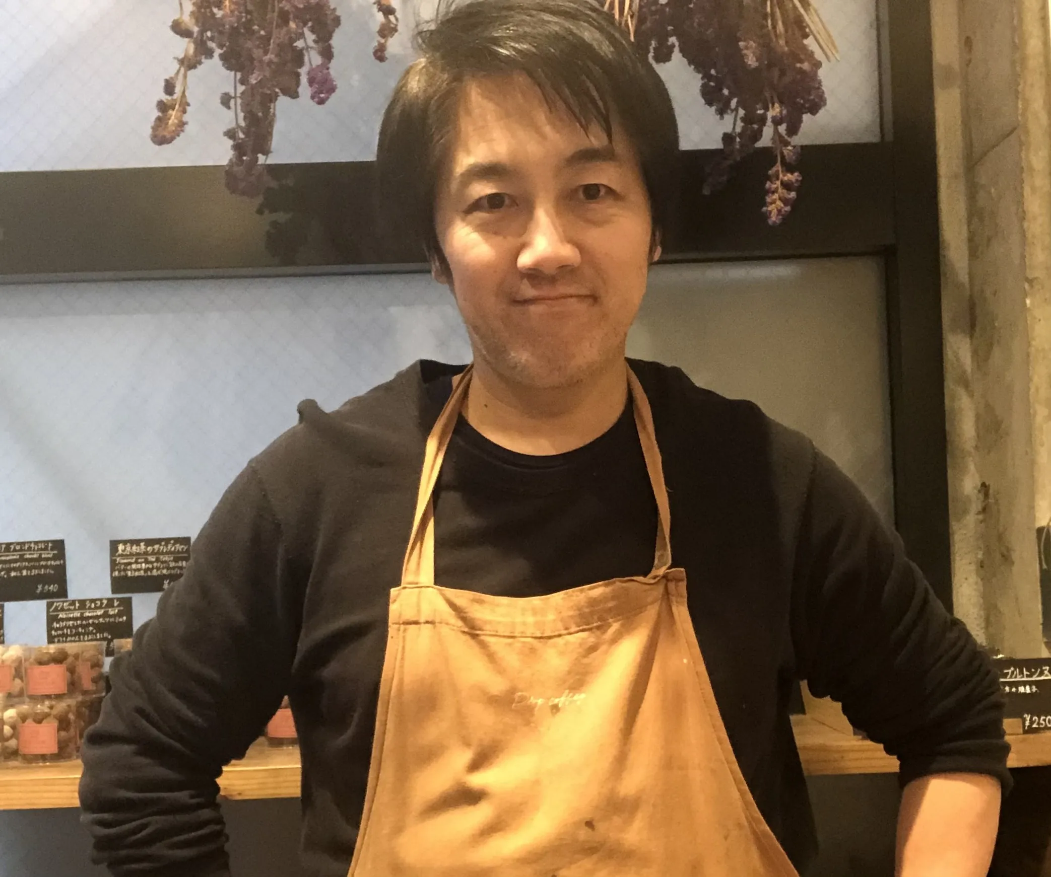 「ロイヤルチャイとヤマト醤油のサントノーレ」
