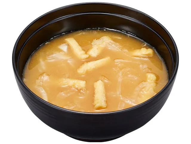 玉ねぎと油揚げの味噌汁