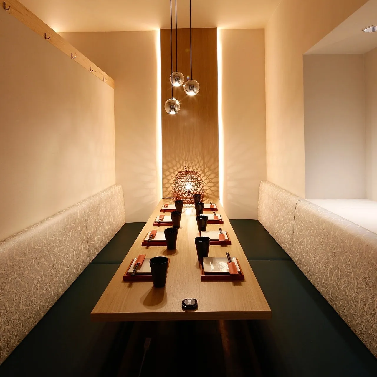 洗練されたレストランのインテリア