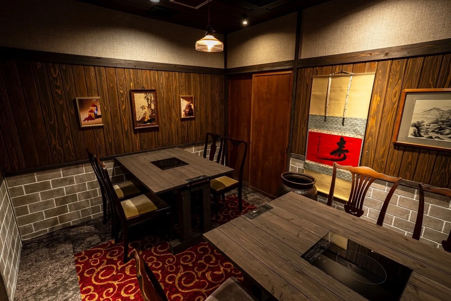 和風の個室のレストランの様子