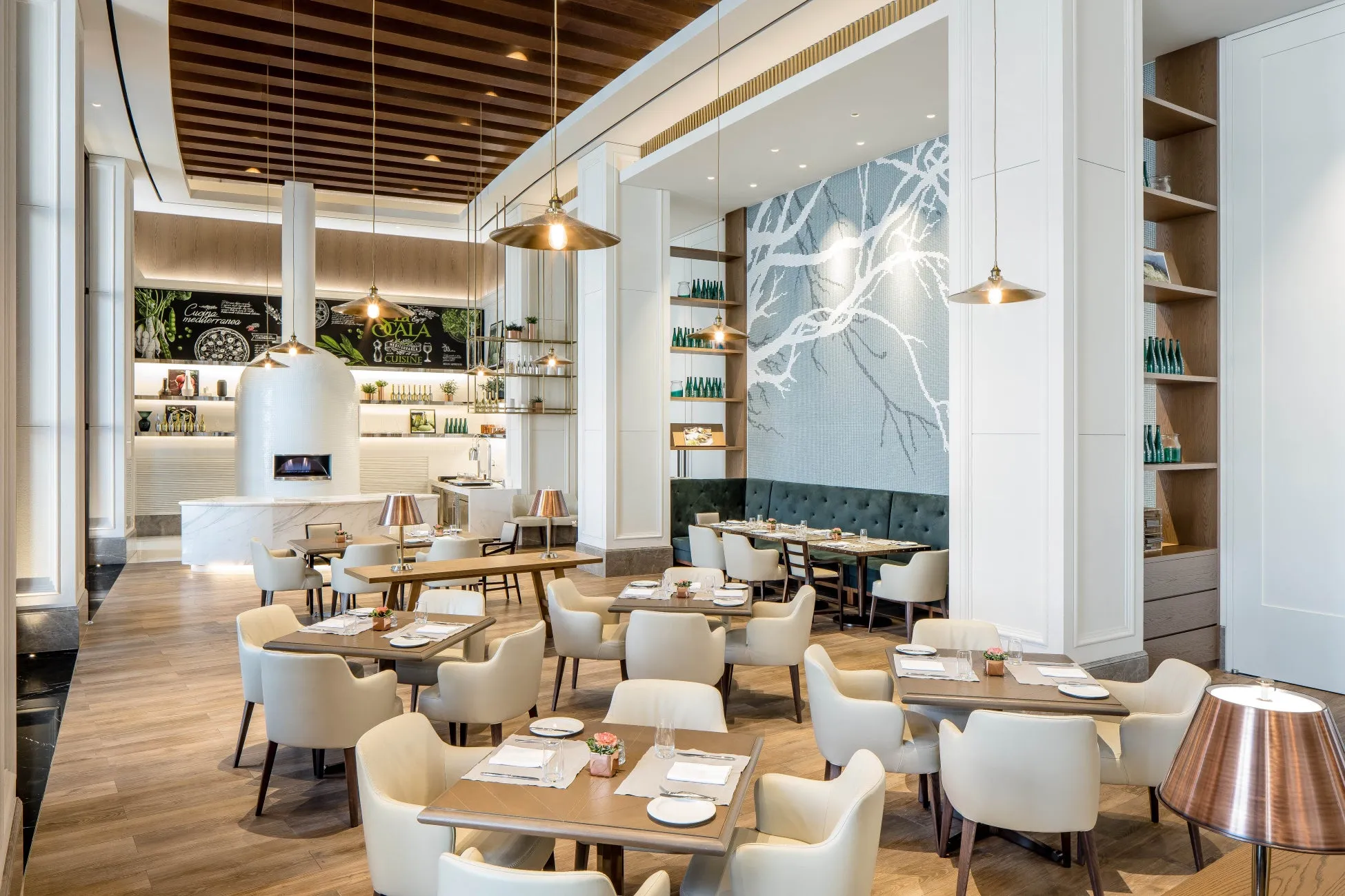 洗練されたレストランのインテリア